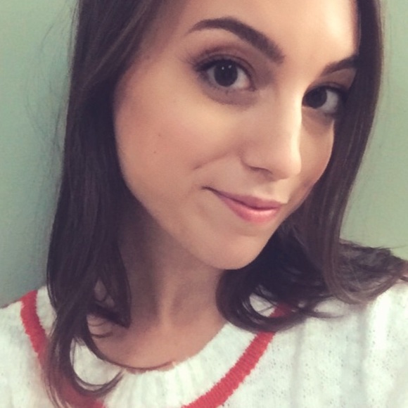 Meet your Posher, Melissa - Picture 3 of 4